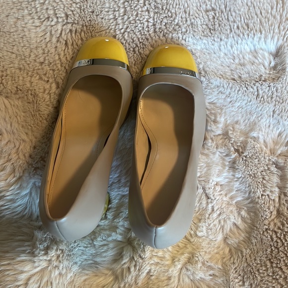 Calvin Klein Blaine Pump - Picture 3 of 8